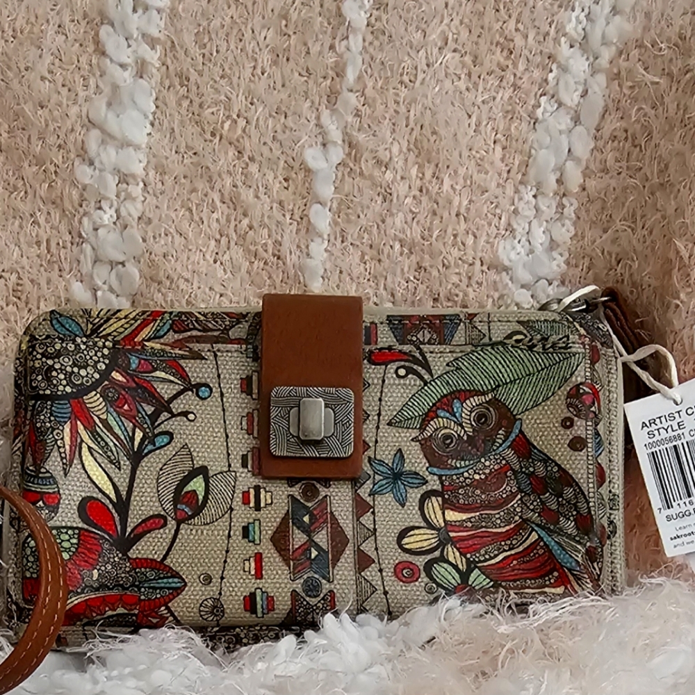 NWT SAKROOTS LARGE SMARTPHONE CROSSBODY